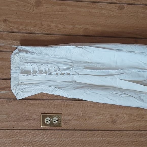 Dress - Picture 2 of 4